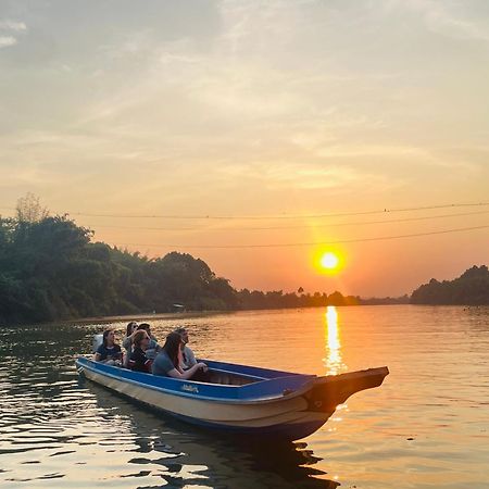 Forest Side Ecolodge Каттьен Экстерьер фото